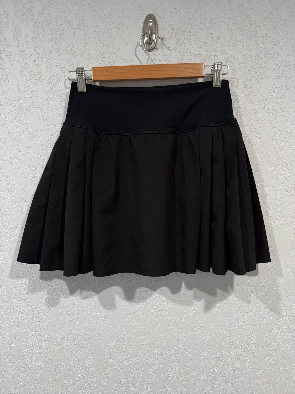 Old Navy - Black Pleated Women’s Skort